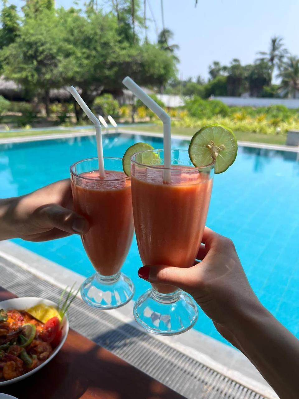 Nn Beach Resort & Spa นิลาเวลี ภายนอก รูปภาพ