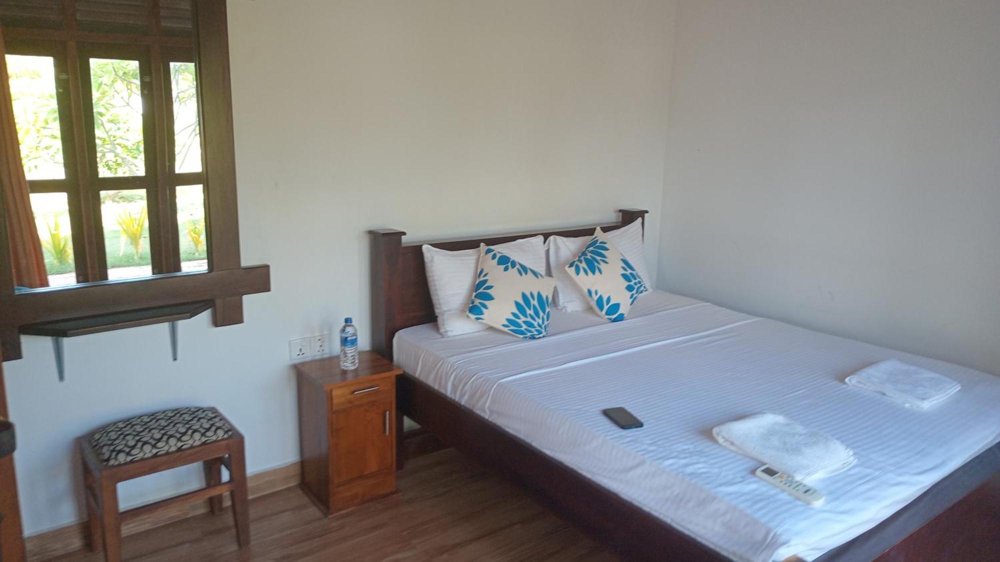 Nn Beach Resort & Spa นิลาเวลี ภายนอก รูปภาพ